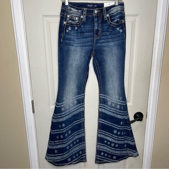 Miss Me Stars n Stripes High Rise
Flare Jeans - Picture 2 of 12
